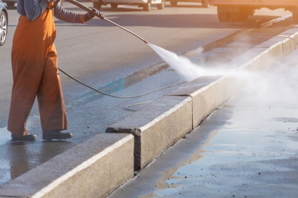 Commercial Concrete Cleaning in Baton Rouge