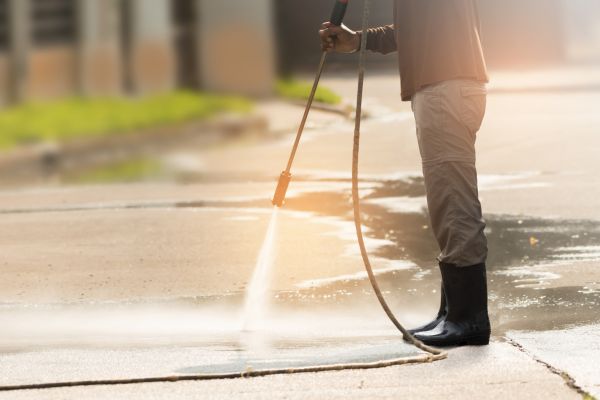 Residential Concrete Cleaning in Baton Rouge