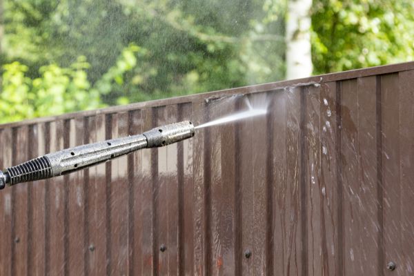 Cost of Vinyl Fence Cleaning in Baton Rouge