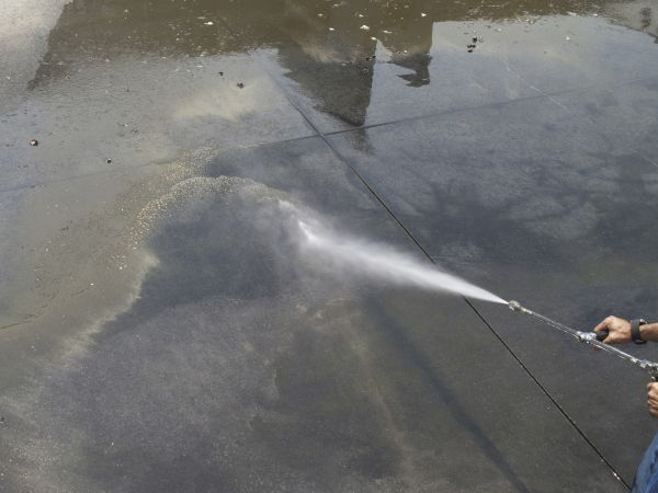 Exterior Floor Cleaning in Baton Rouge