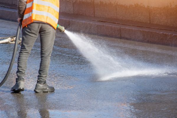 Cost of Asphalt Pressure Washing in Baton Rouge