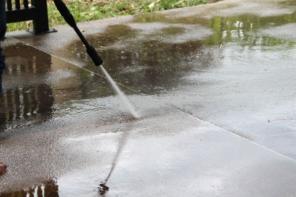 Cost of Concrete Deck Cleaning in Baton Rouge