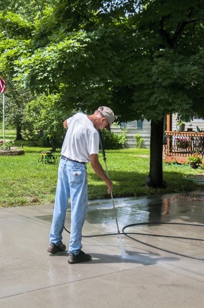 Cost of Driveway Concrete Cleaning in Baton Rouge