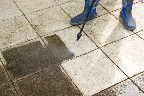 Cost of Outdoor Concrete Cleaning in Baton Rouge