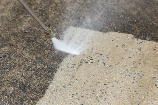 Deck Concrete Cleaning in Baton Rouge